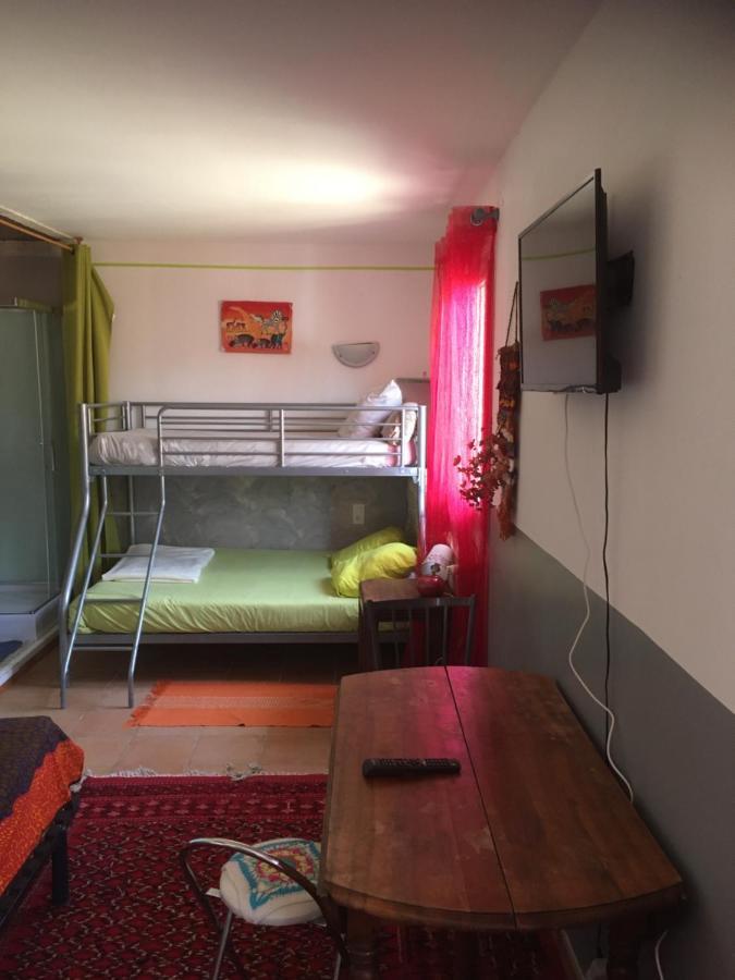 La Rouviero Bed and Breakfast Régusse Zewnętrze zdjęcie